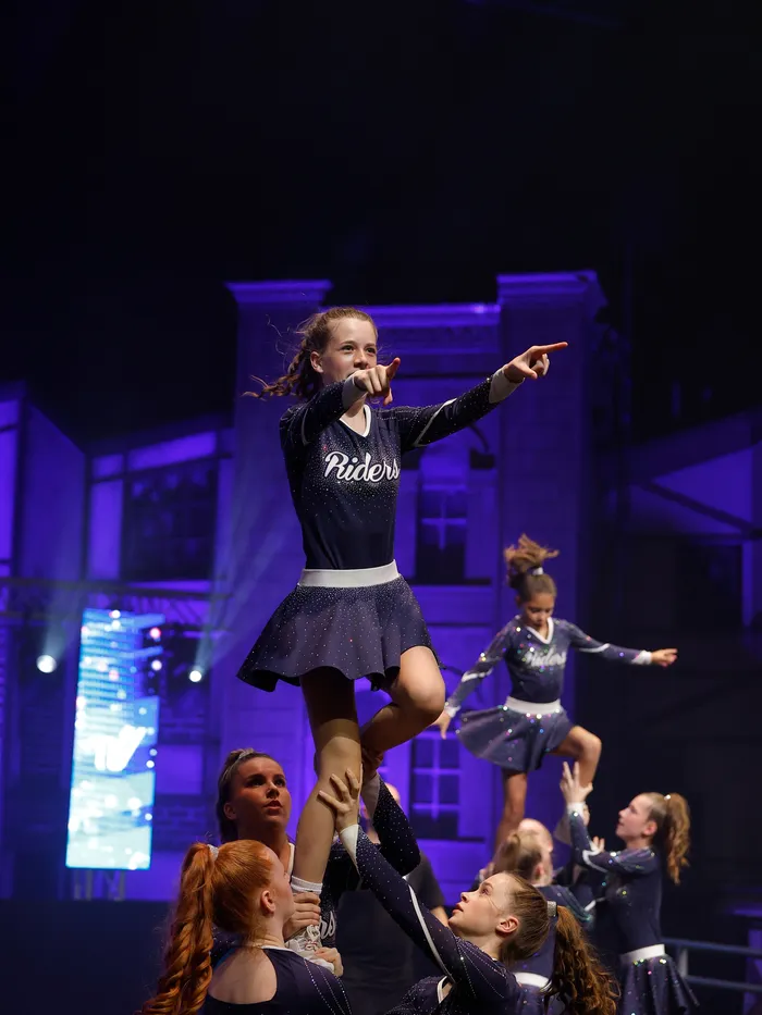 Juniors Cheerleading